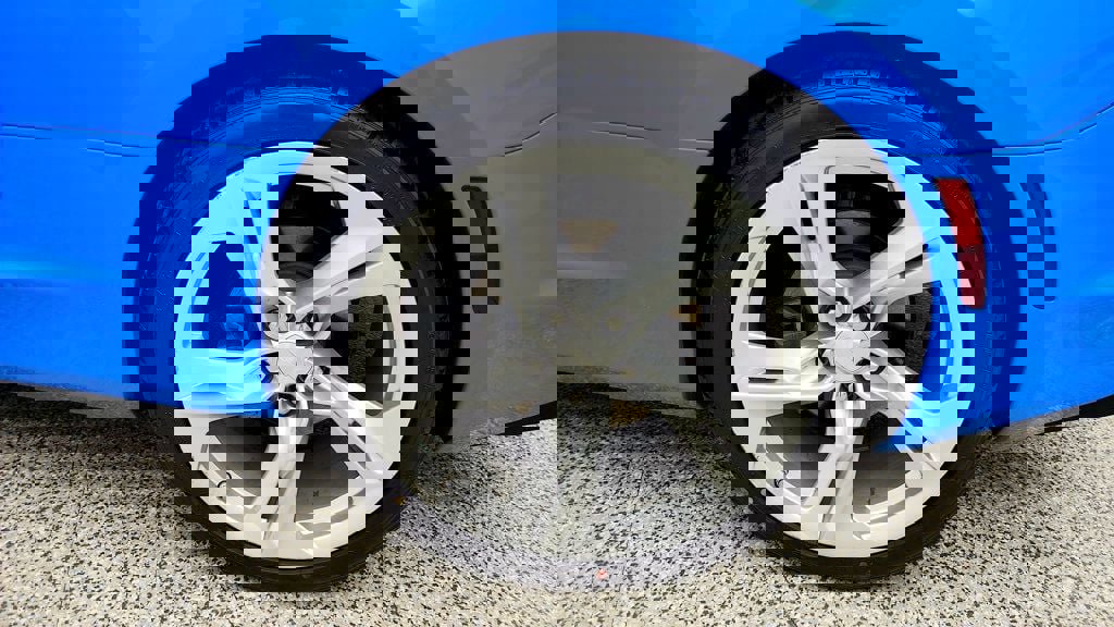 Used 2022 Chevrolet Camaro LT w/ Technology Package image 8