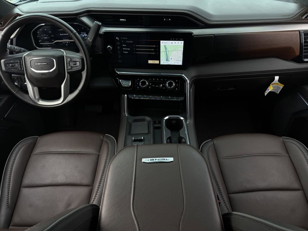 Used 2024 GMC Sierra 2500 Denali w/ Denali Reserve Package image 12