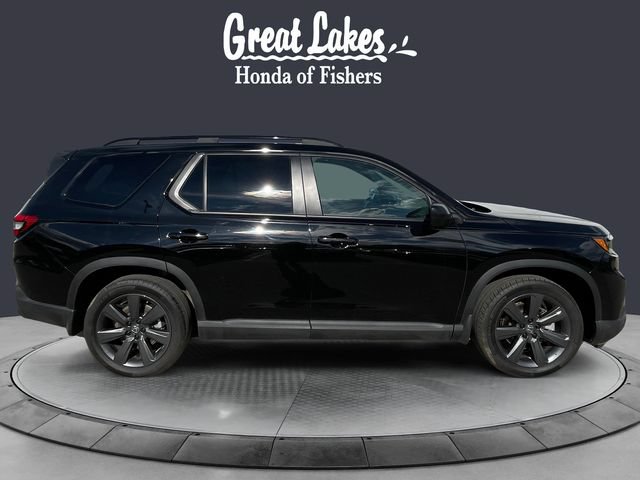 Used 2025 Honda Pilot Sport image 6