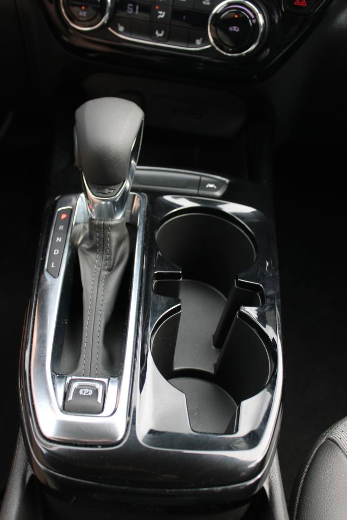 Used 2025 Chevrolet Trax LT w/ LT Convenience Package image 38