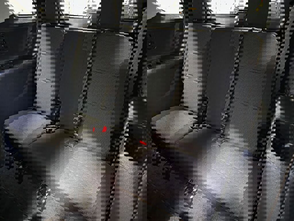 Used 2021 Chevrolet Traverse LT w/ LPO, Cargo Package image 11