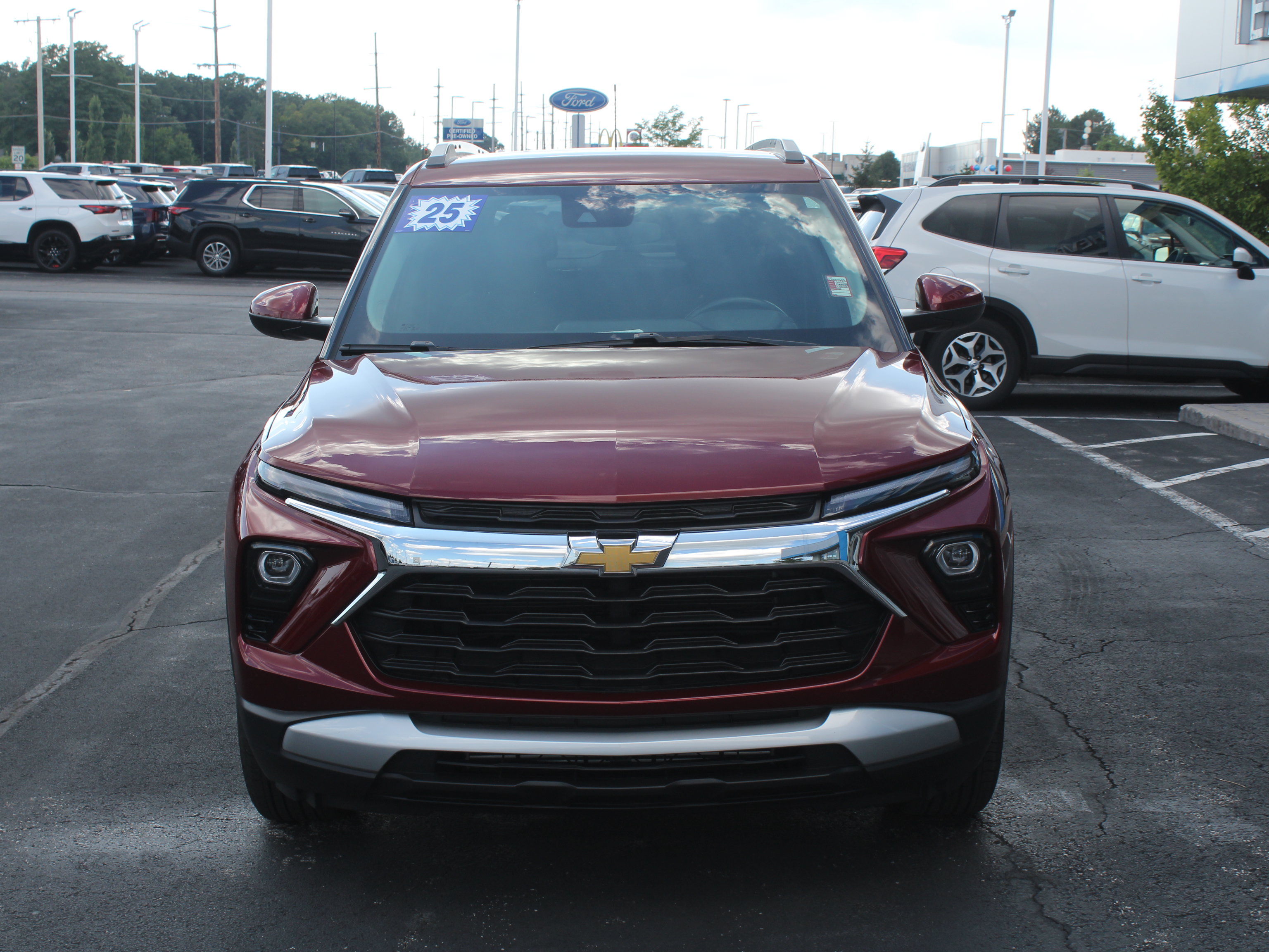 Used 2025 Chevrolet TrailBlazer LT w/ LT Cold Weather Package AWD/4WD image 9