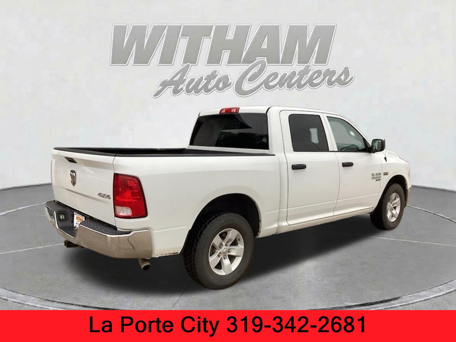 Used 2020 RAM 1500 Tradesman w/ Chrome Appearance Group AWD/4WD image 3