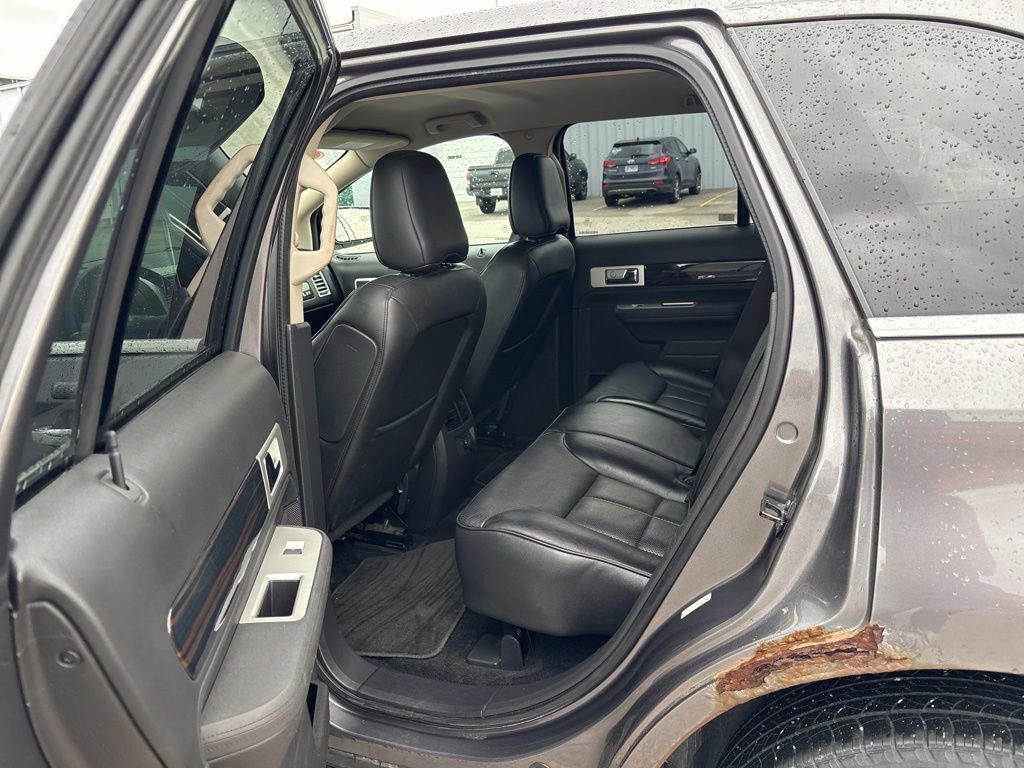 Used 2010 Lincoln MKX 2WD image 23