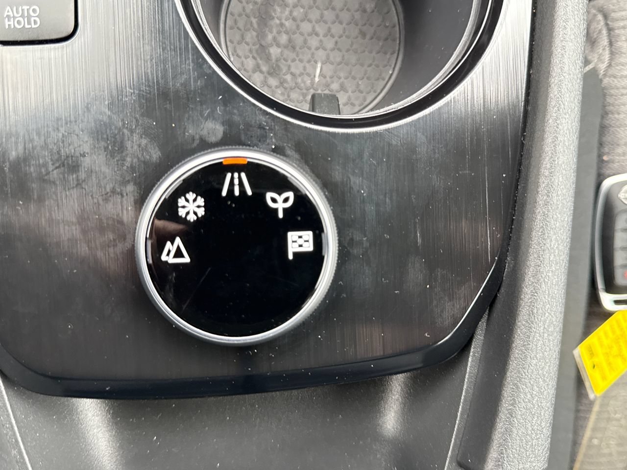 Used 2023 Nissan Rogue SV AWD/4WD image 19