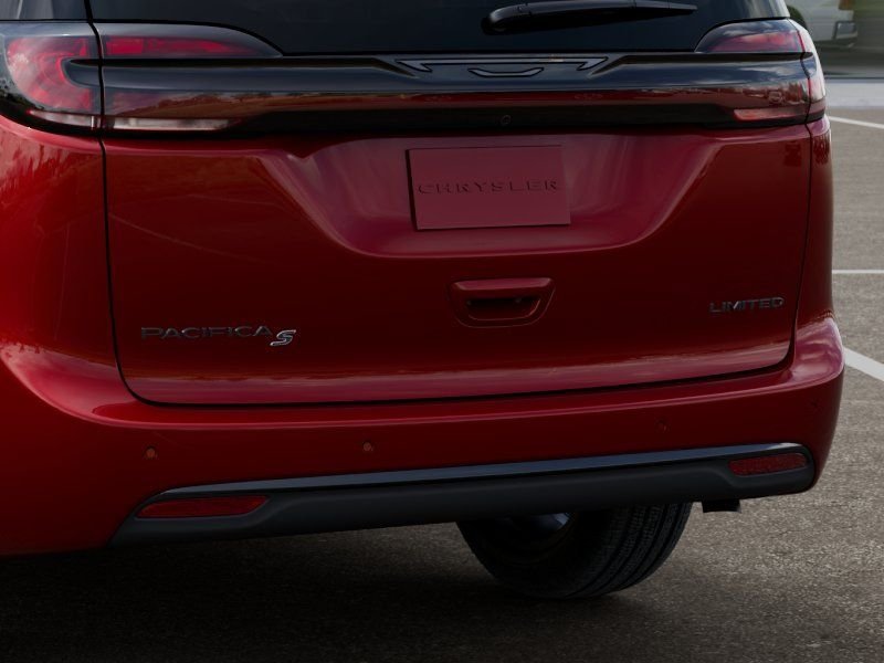 New 2027 Chrysler Pacifica Limited w/ S Appearance Package FWD image 13