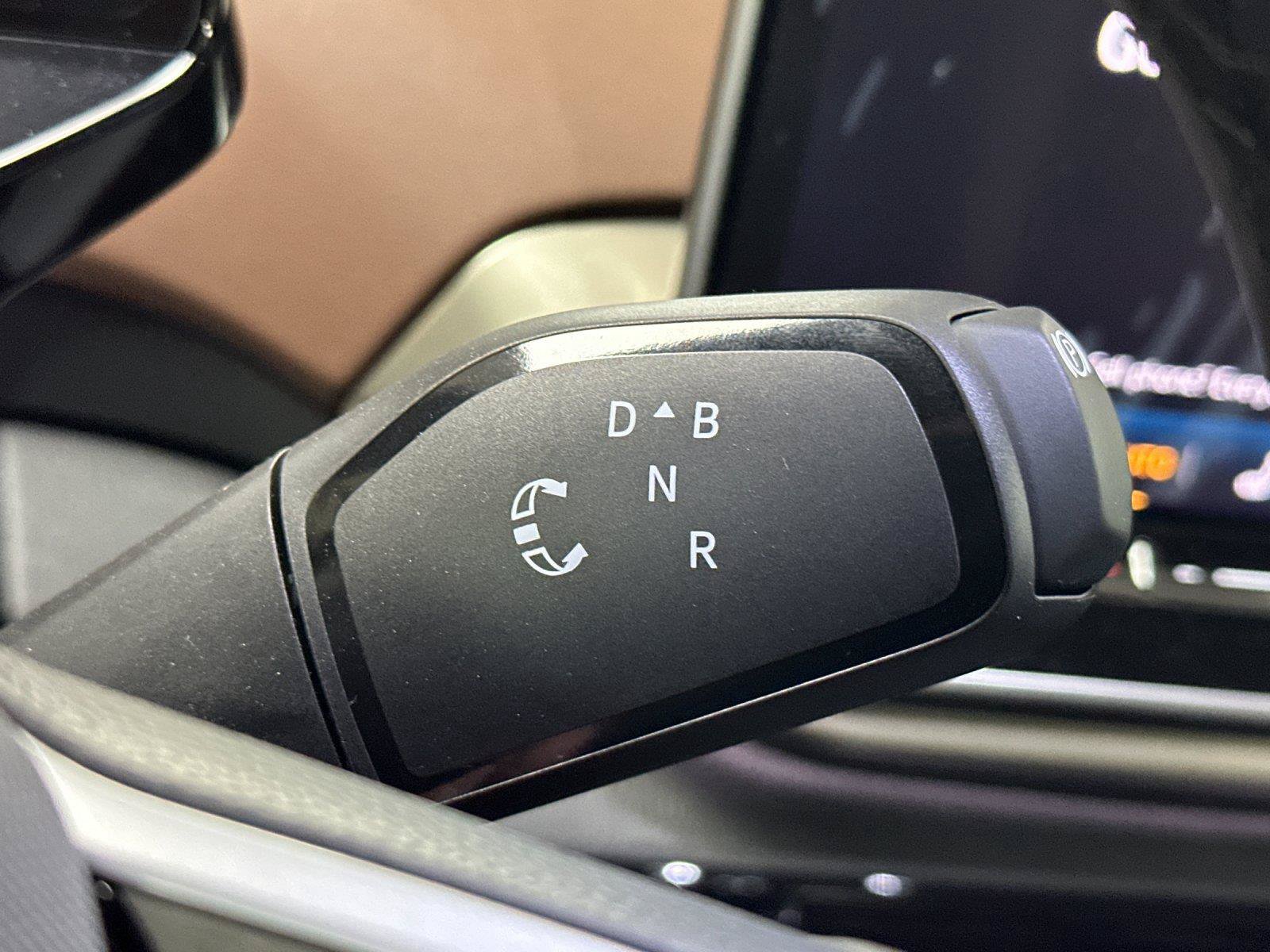 New 2026 Volkswagen ID.4 Pro AWD/4WD image 21