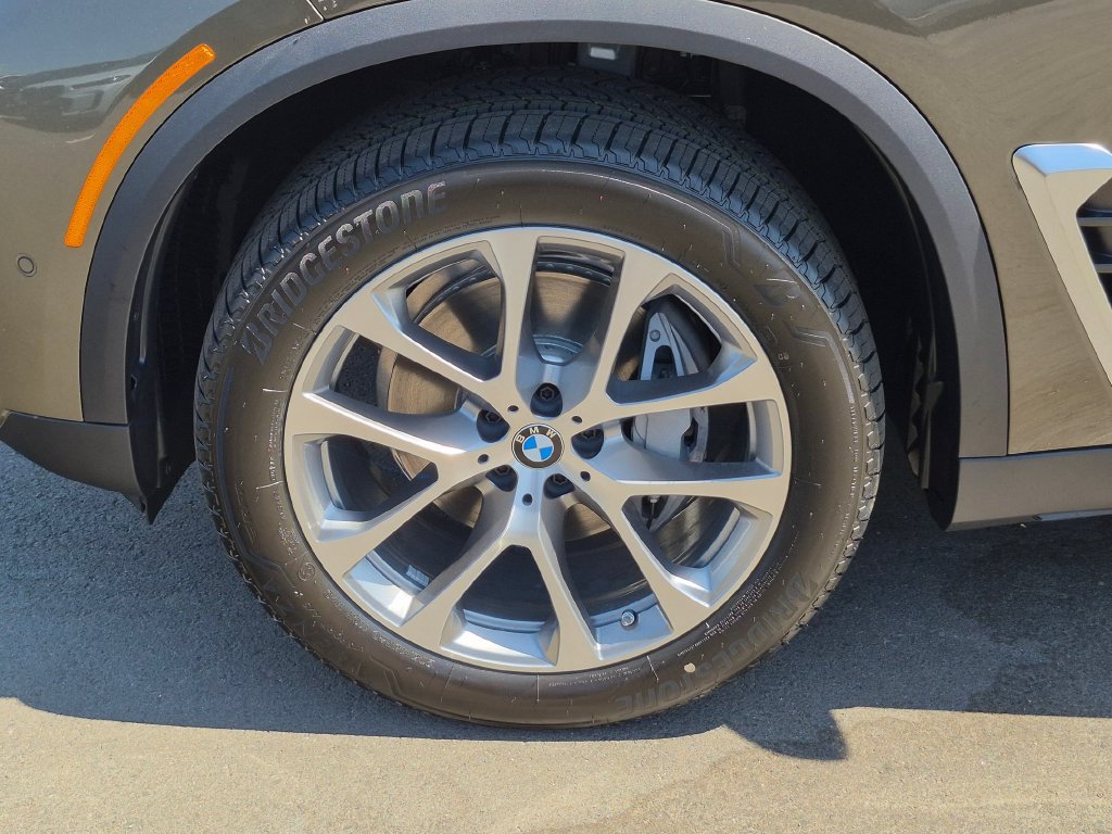 New 2026 BMW X5 sDrive40i w/ Climate Comfort Package RWD image 29