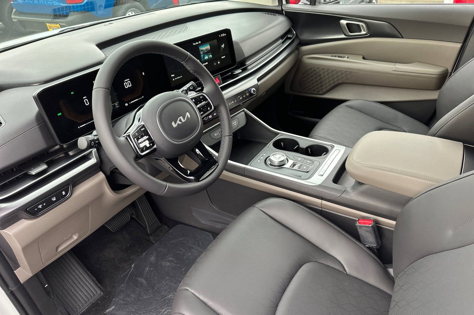 New 2026 Kia Carnival LXS image 10