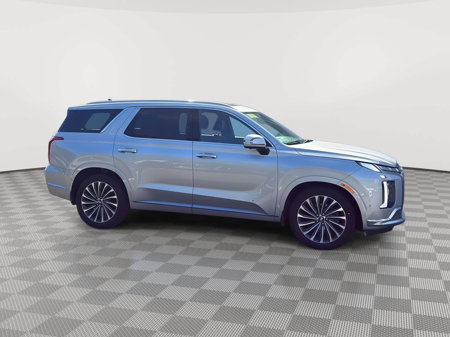 Used 2024 Hyundai Palisade Calligraphy AWD/4WD image 3