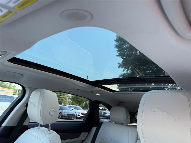 Used 2023 Jaguar F-PACE S AWD/4WD image 21