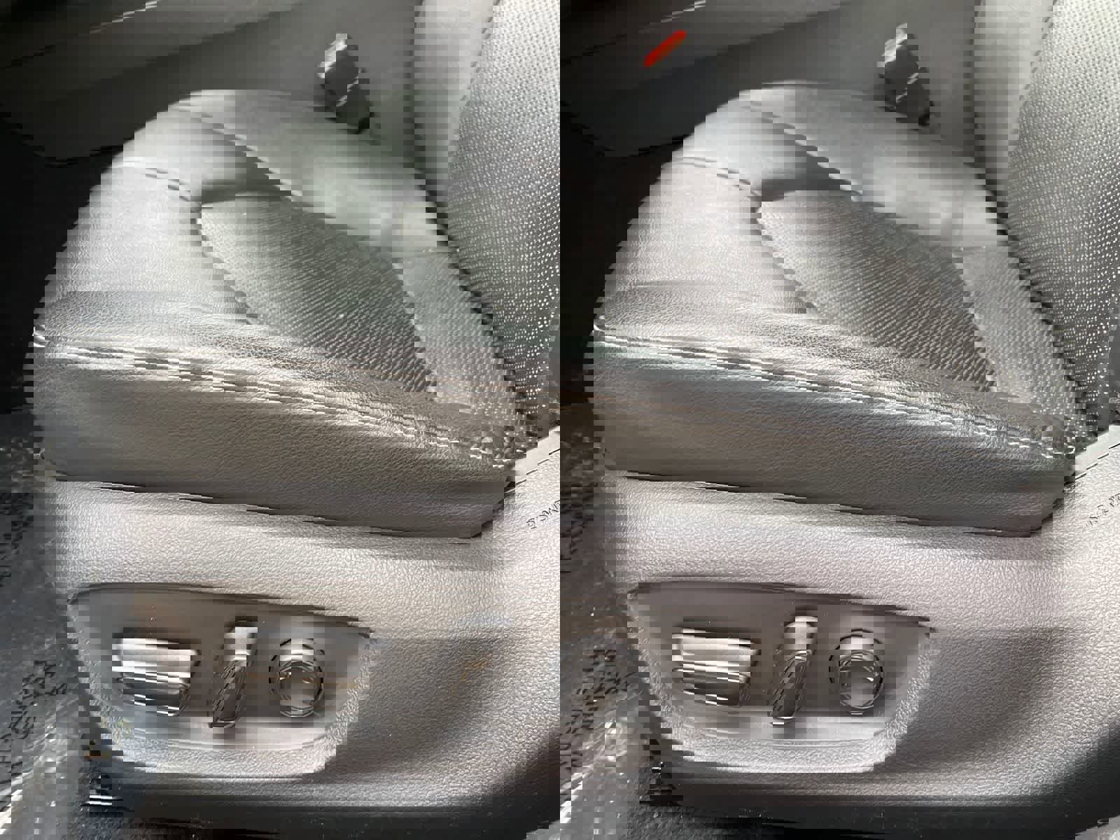 Used 2022 Toyota Camry XSE image 15