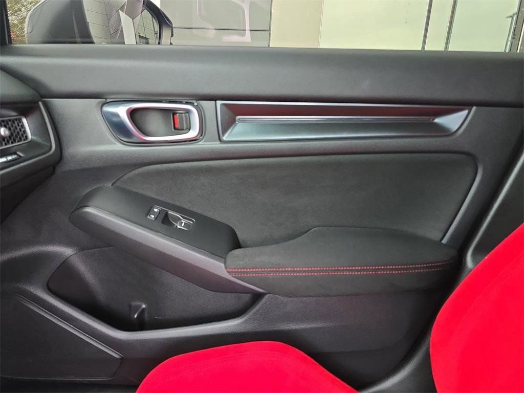 Used 2025 Honda Civic Type R image 24