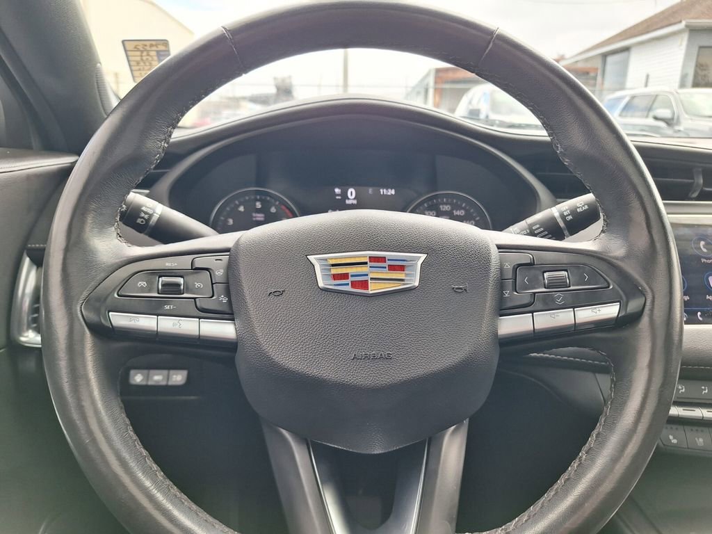 Used 2023 Cadillac XT4 Premium Luxury w/ Technology Package image 16