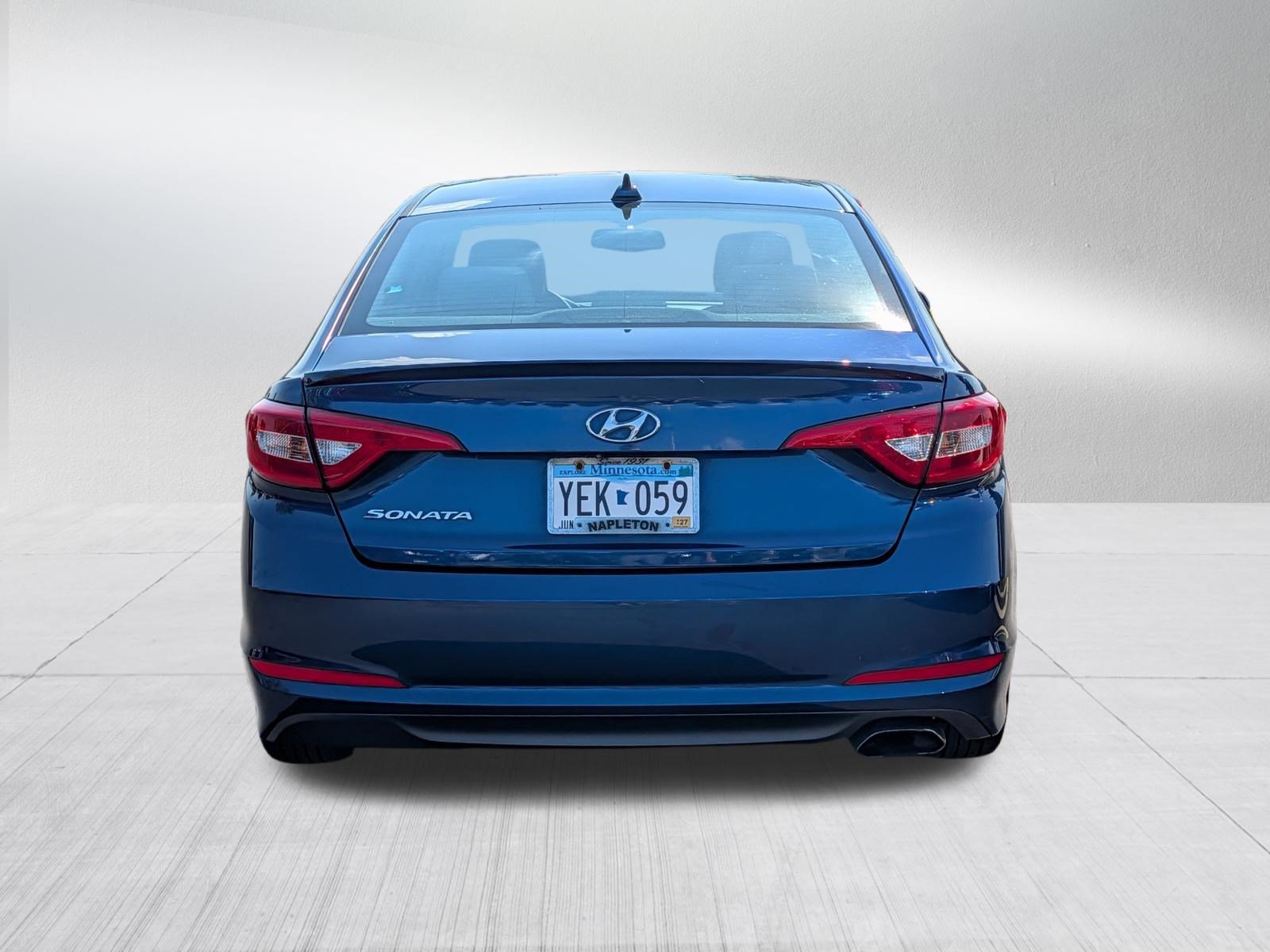 Used 2016 Hyundai Sonata SE w/ Cargo Package FWD image 6