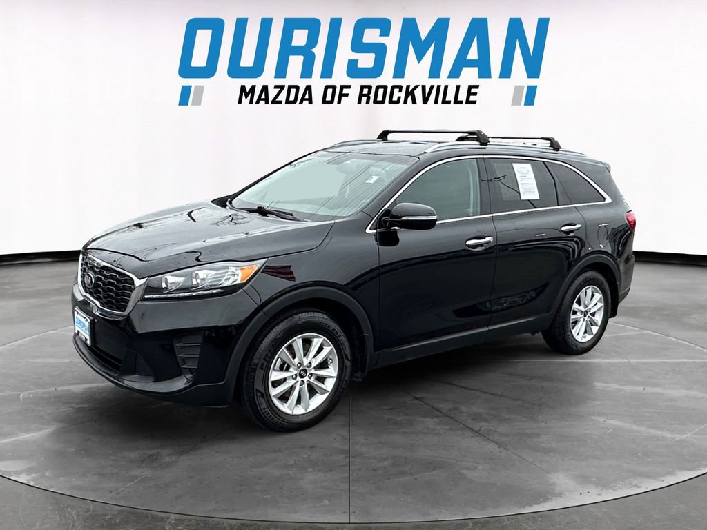 Used 2019 Kia Sorento LX w/ LX Convenience Package image 2