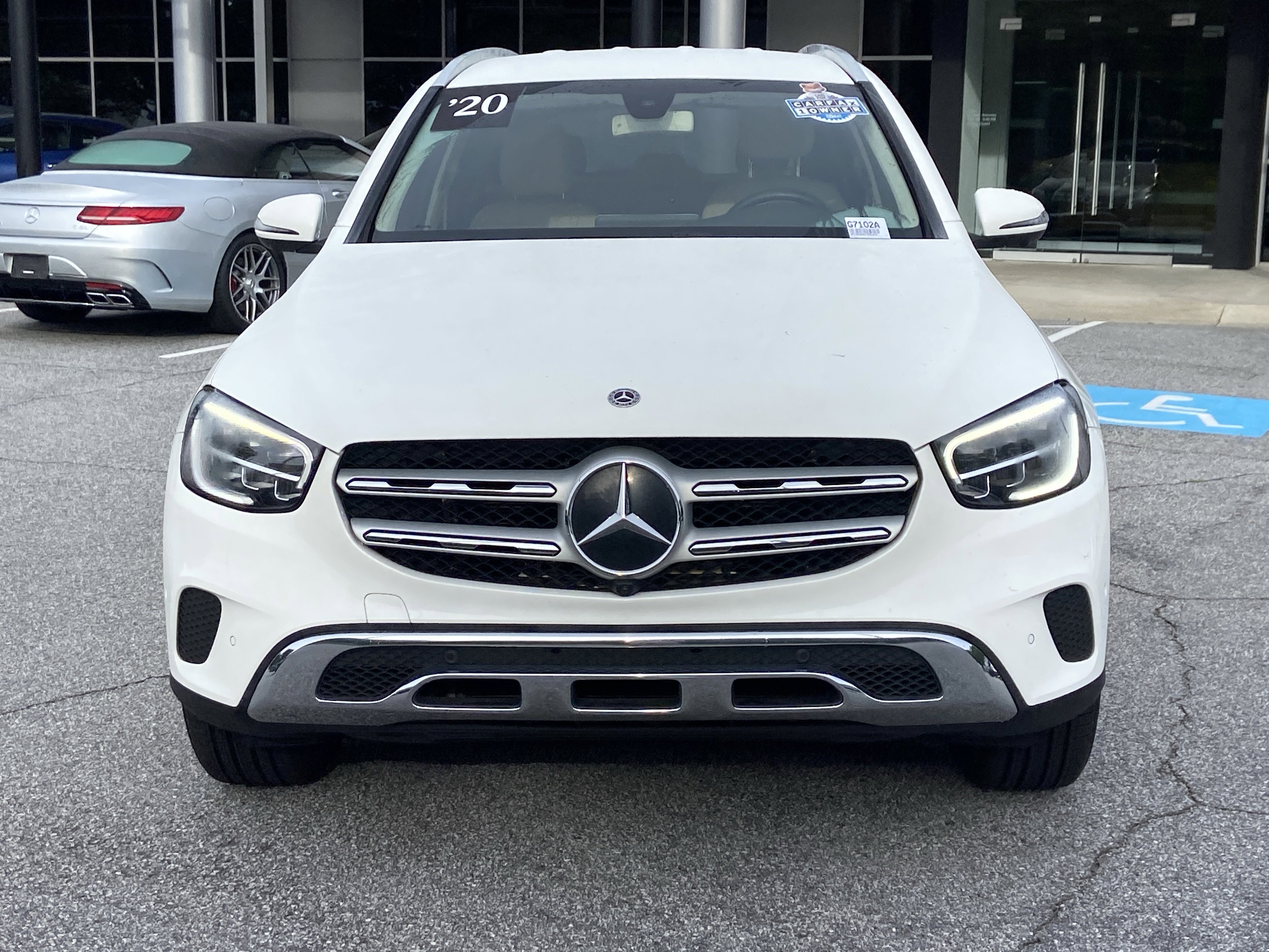 Used 2020 Mercedes-Benz GLC 300 4MATIC image 3
