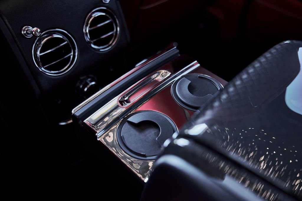 Used 2024 Rolls-Royce Cullinan Black Badge w/ Dark Exterior Package AWD/4WD image 58