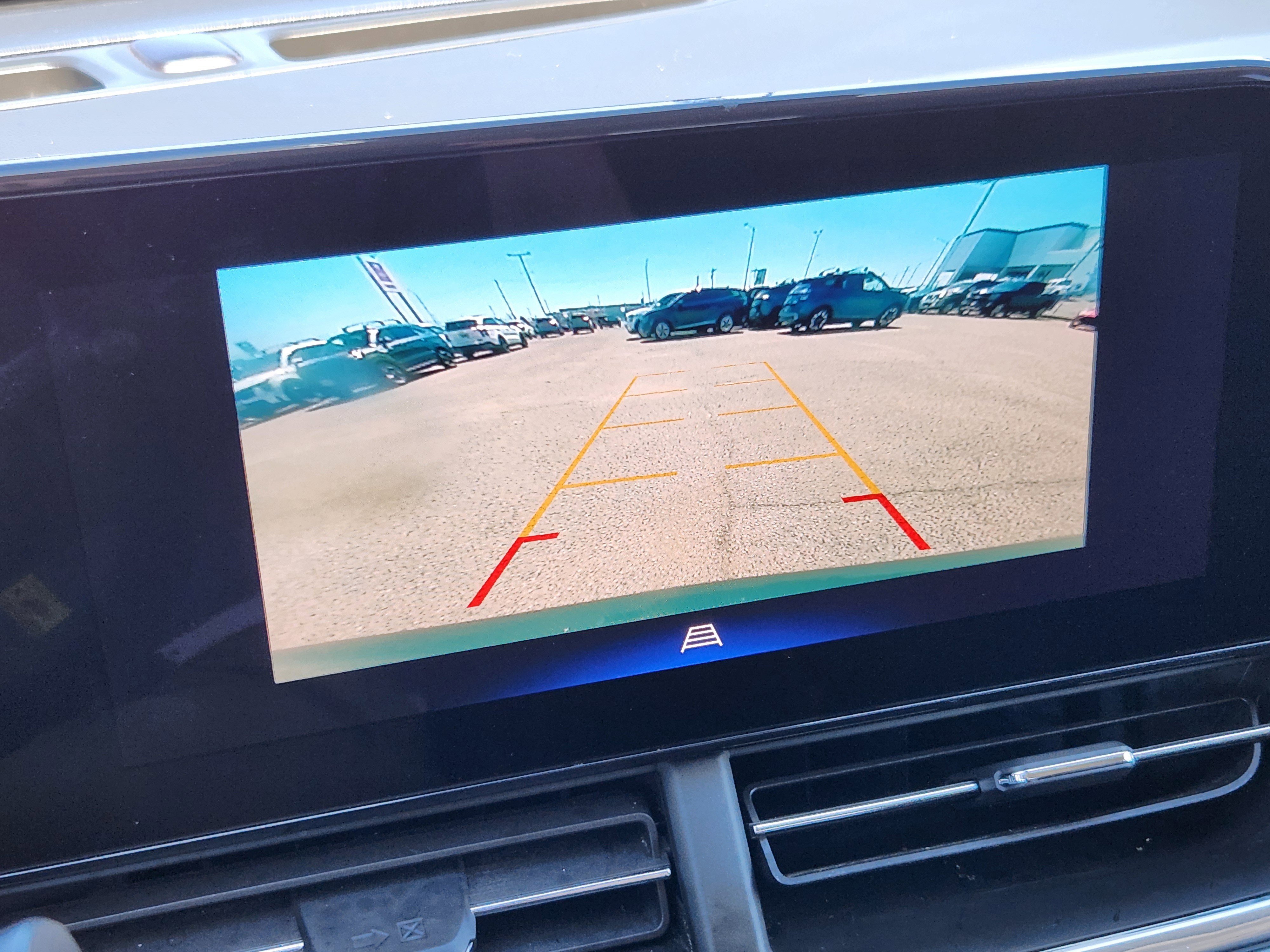 Used 2025 Chevrolet Trax LT FWD image 21