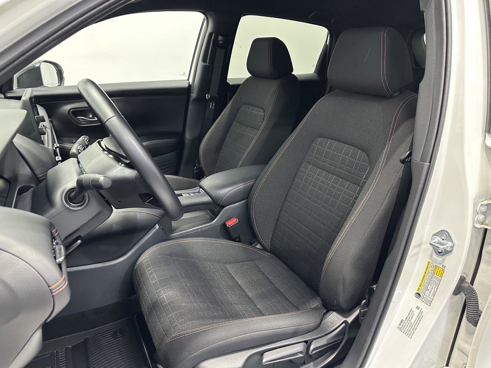 Certified 2025 Honda HR-V Sport image 15