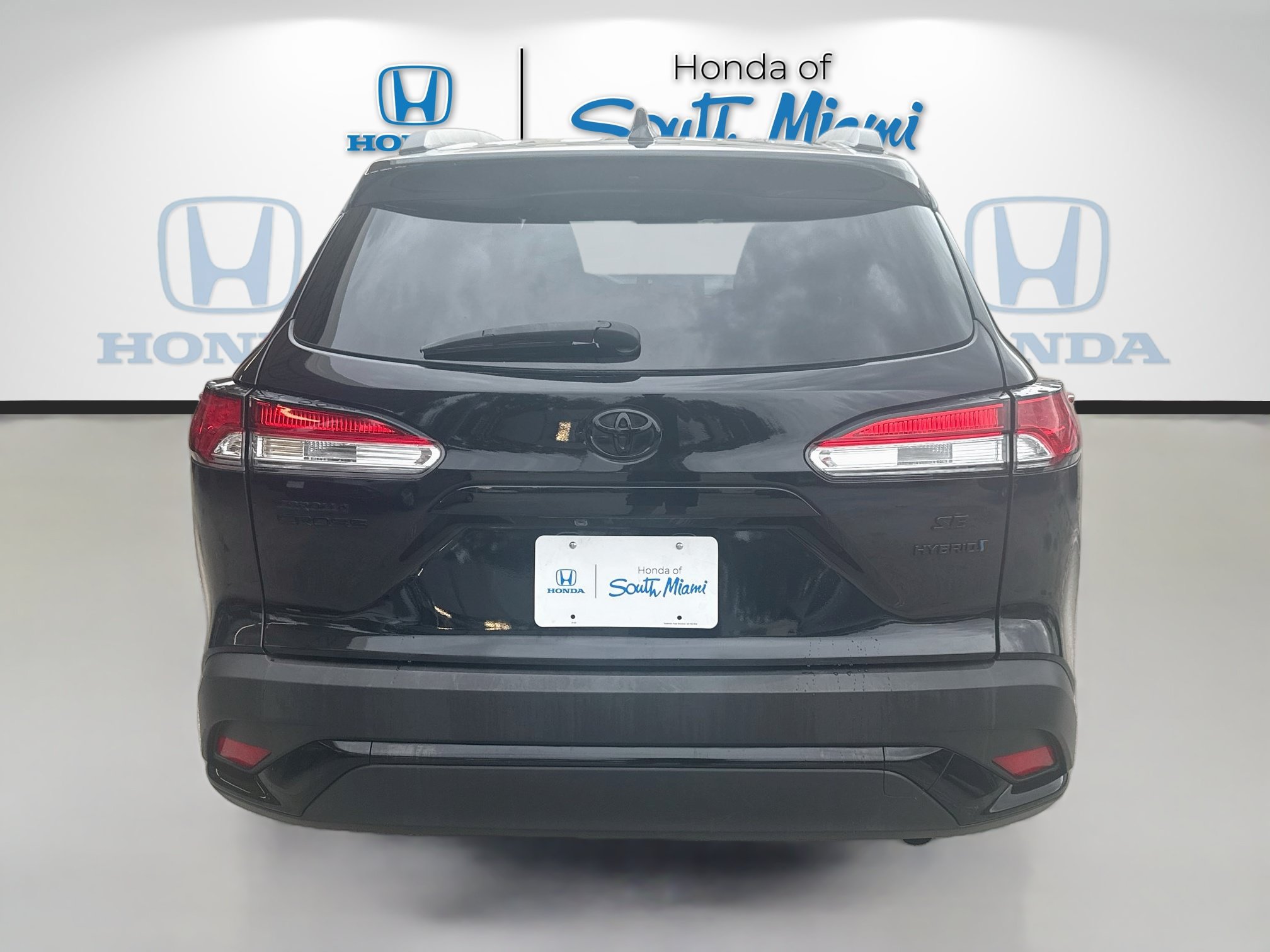 Used 2023 Toyota Corolla Cross AWD Hybrid image 6