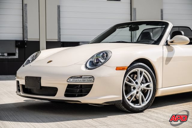 Used 2009 Porsche 911 Carrera RWD image 23