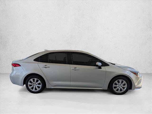 Used 2023 Toyota Corolla LE FWD image 4