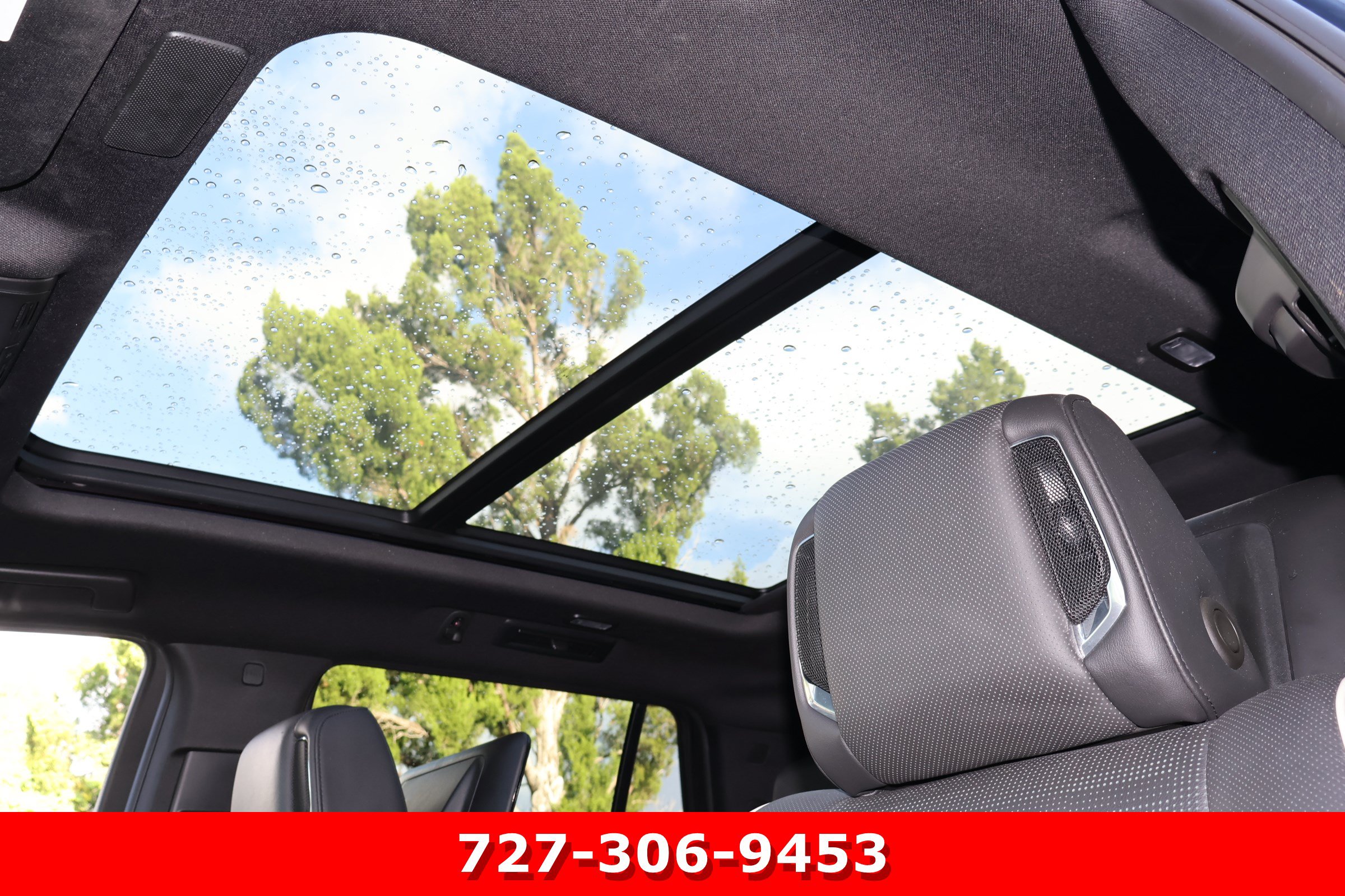 Used 2024 Cadillac Escalade Sport w/ LPO, ONYX Package AWD/4WD image 5