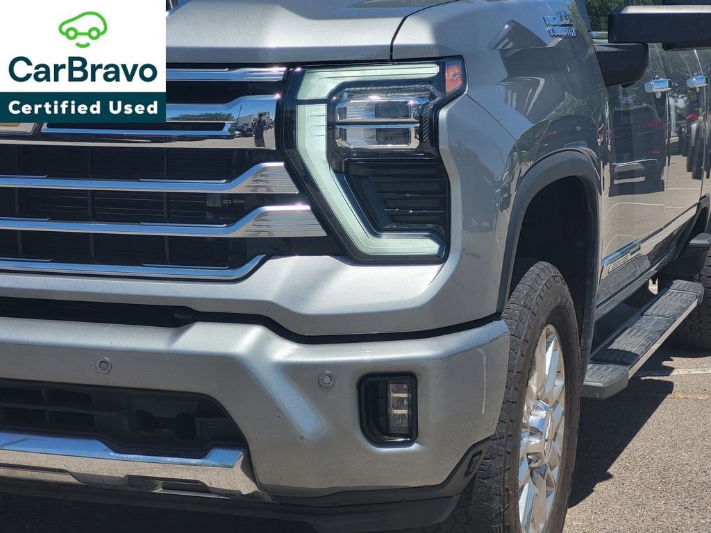 Certified 2024 Chevrolet Silverado 2500 High Country w/ High Country Premium Package AWD/4WD image 5