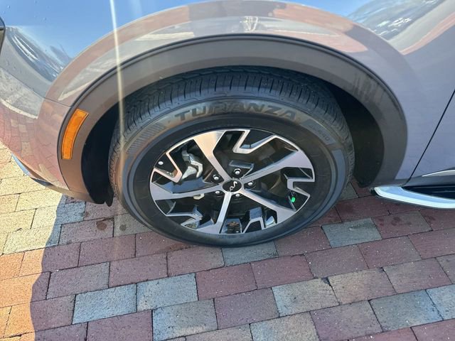 Used 2024 Kia Sportage EX image 10