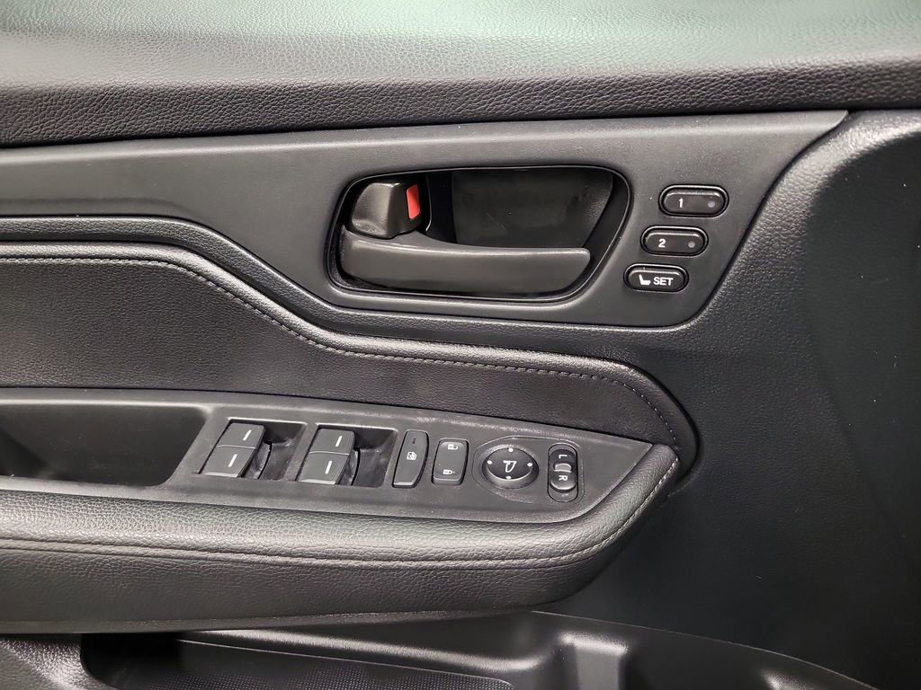 Used 2023 Honda Odyssey EX-L image 20