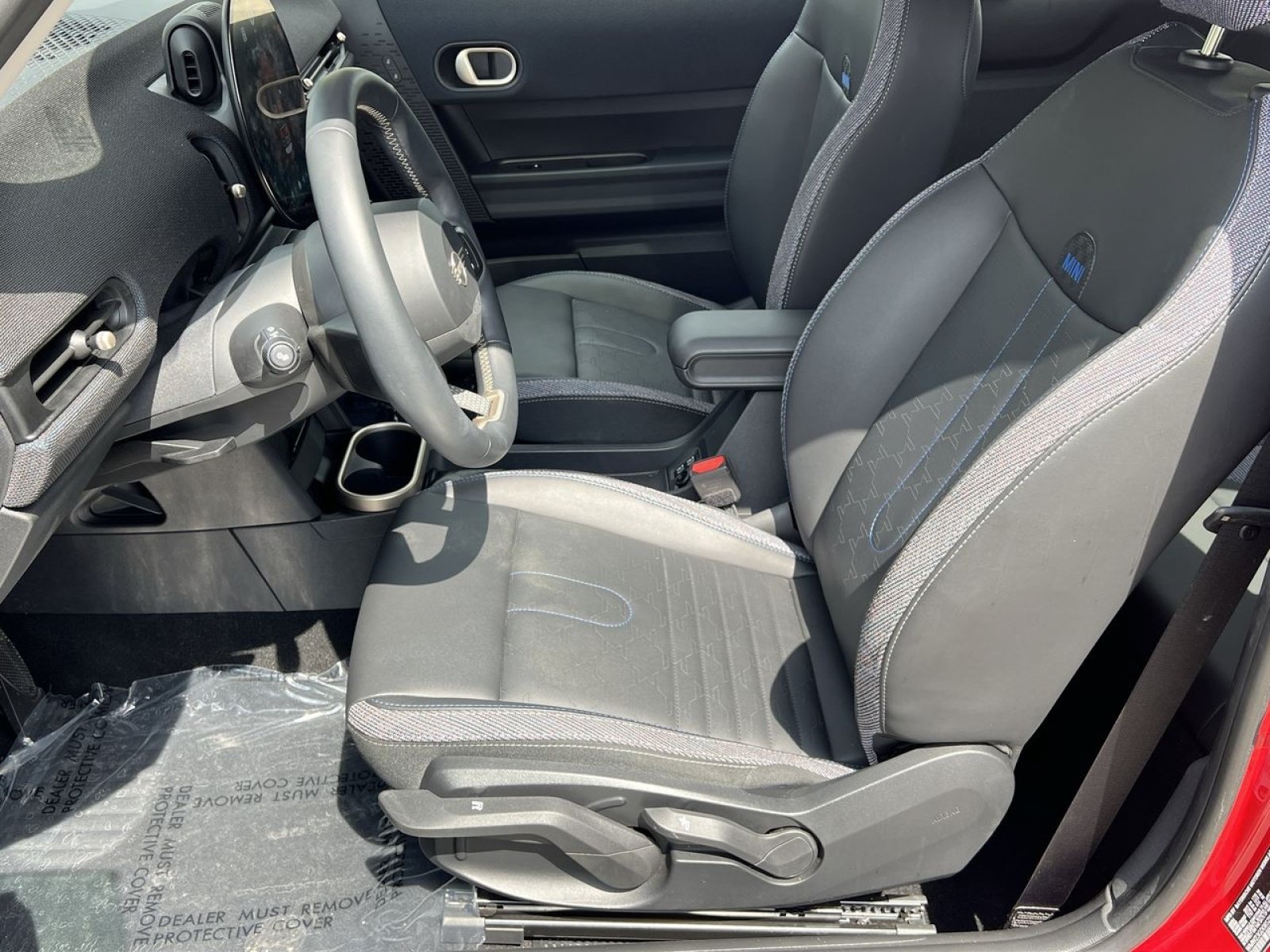 Used 2025 MINI Cooper S FWD image 18
