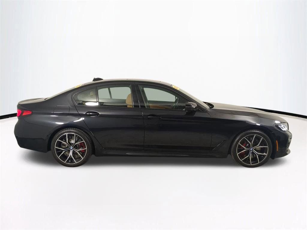 Used 2023 BMW 540i w/ M Sport Package image 4