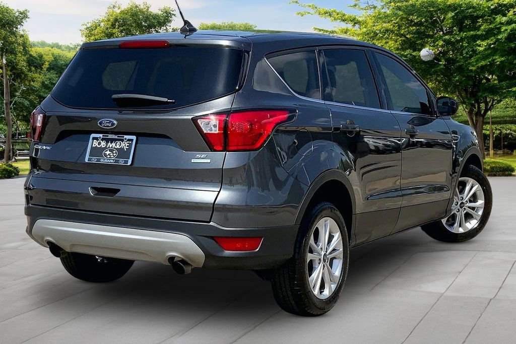 Used 2019 Ford Escape SE image 6
