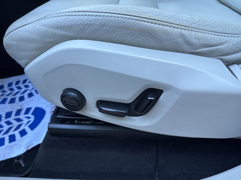 Used 2020 Volvo XC90 T5 Momentum w/ Protection Package image 14