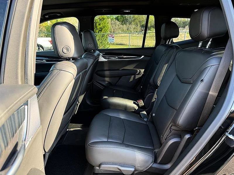 Used 2023 Cadillac XT6 Premium Luxury image 52