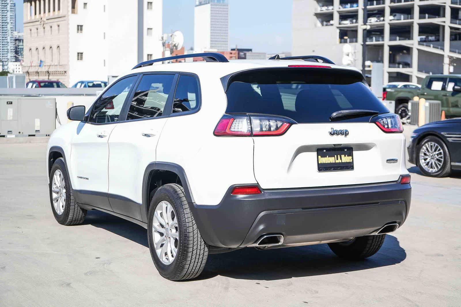 Used 2022 Jeep Cherokee Latitude Lux FWD image 8