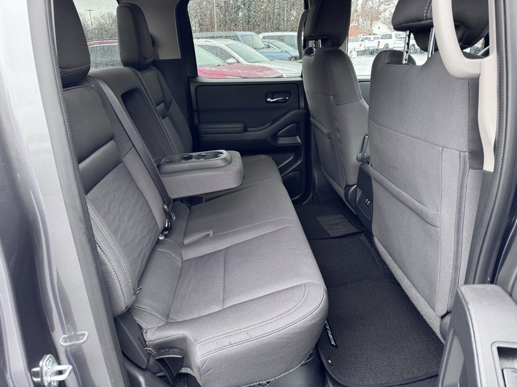Used 2022 Nissan Frontier SV w/ Technology Package image 26