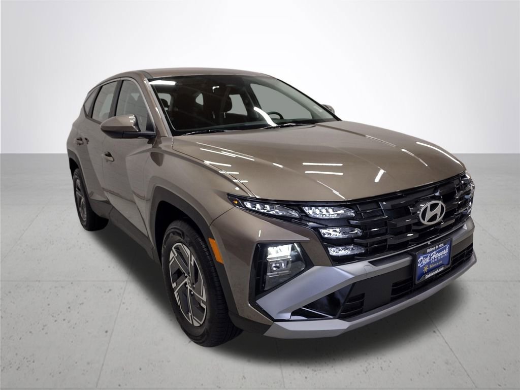 New 2026 Hyundai Tucson Blue SE w/ Tow & Go Package AWD/4WD image 4