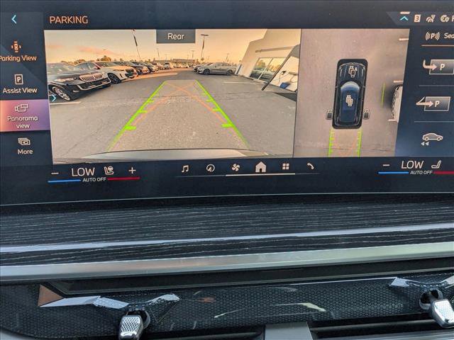 Used 2026 BMW X5 xDrive40i w/ M Sport Package image 12