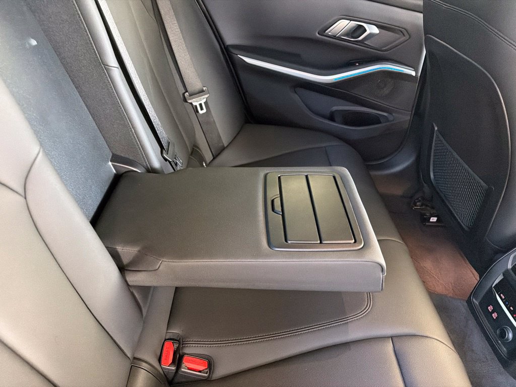 Used 2021 BMW 330e w/ Driving Assistance Package RWD image 33