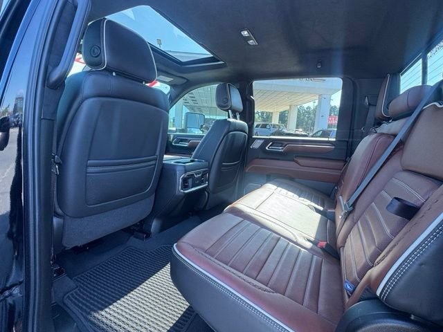Used 2024 GMC Sierra 2500 Denali Ultimate w/ Max Trailering Package AWD/4WD image 8