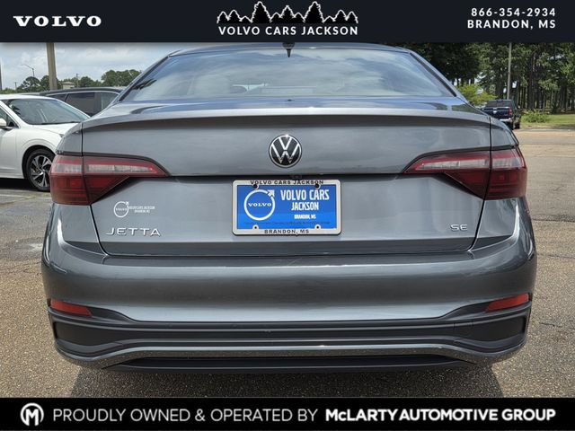 Used 2024 Volkswagen Jetta SE FWD image 5