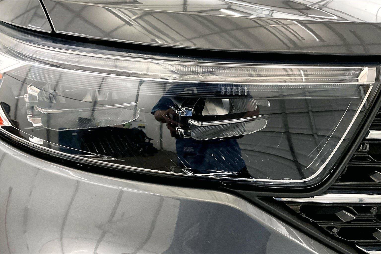 Used 2022 Ford Explorer XLT image 29