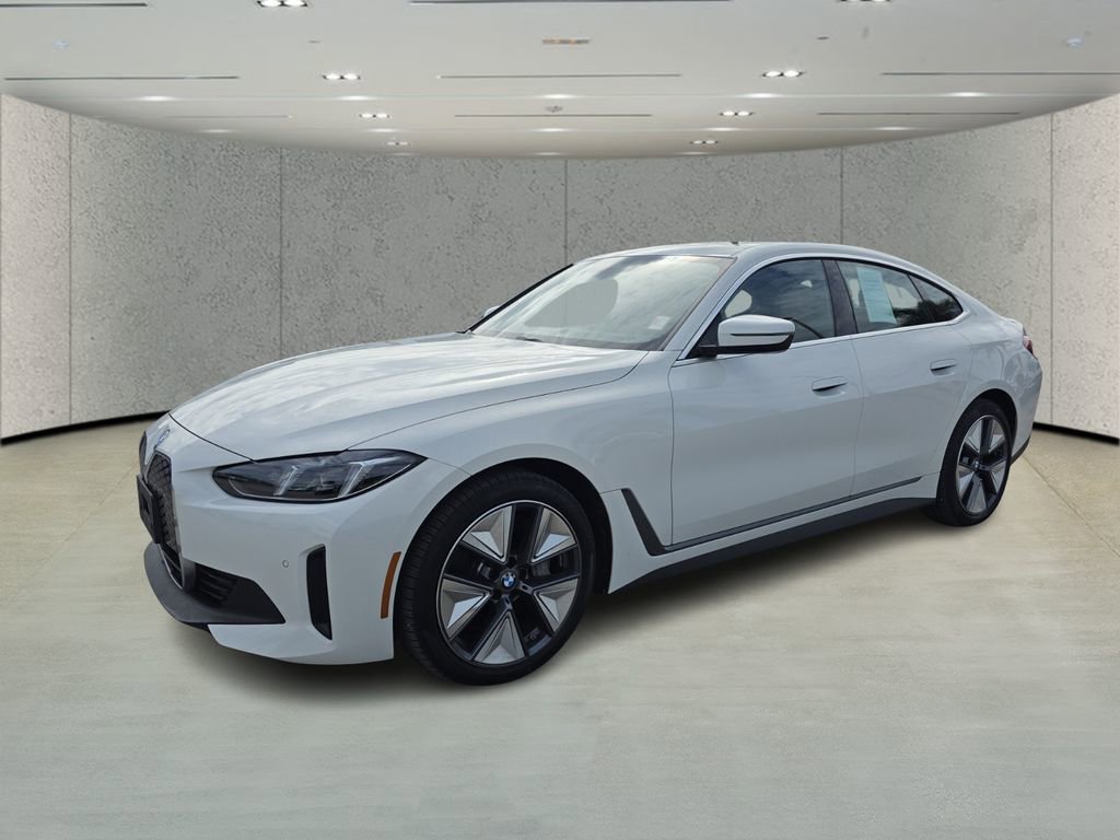 Used 2025 BMW i4 eDrive40 w/ Premium Package image 7