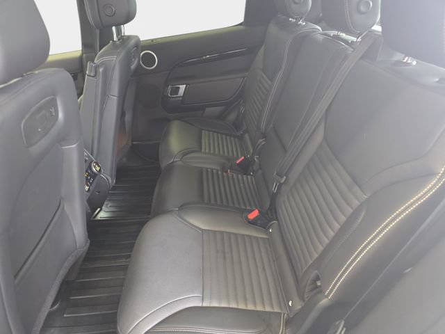 Certified 2025 Land Rover Discovery S AWD/4WD image 18