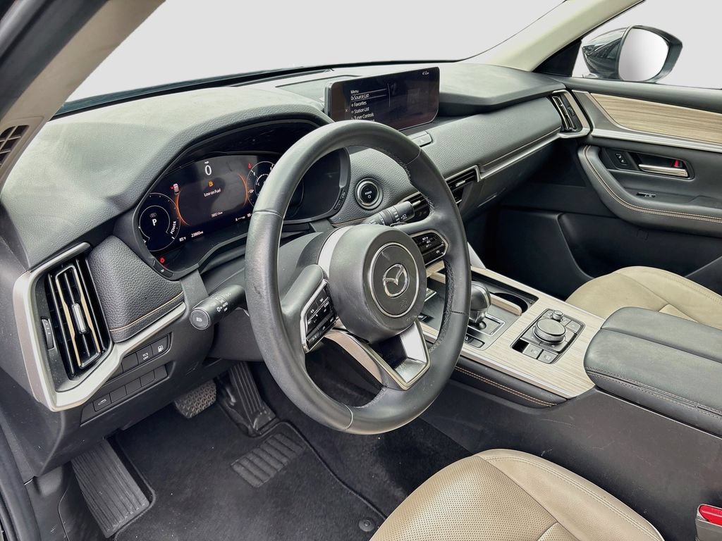 Certified 2024 MAZDA CX-90 Plug-In Hybrid w/ Preferred AWD/4WD image 9