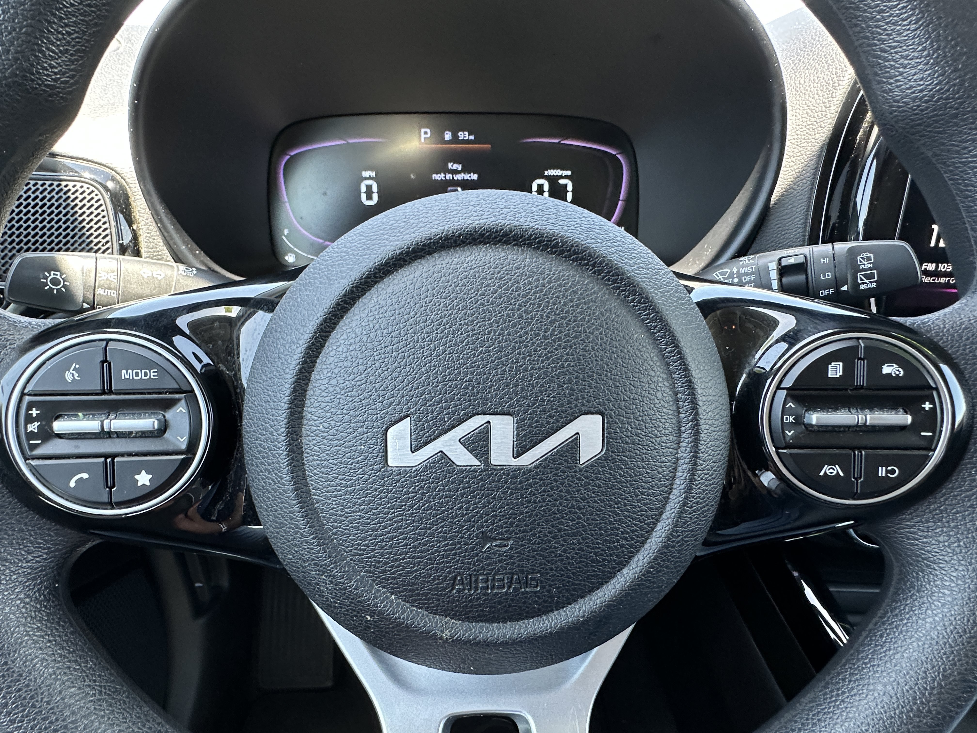 Certified 2023 Kia Soul S FWD image 23
