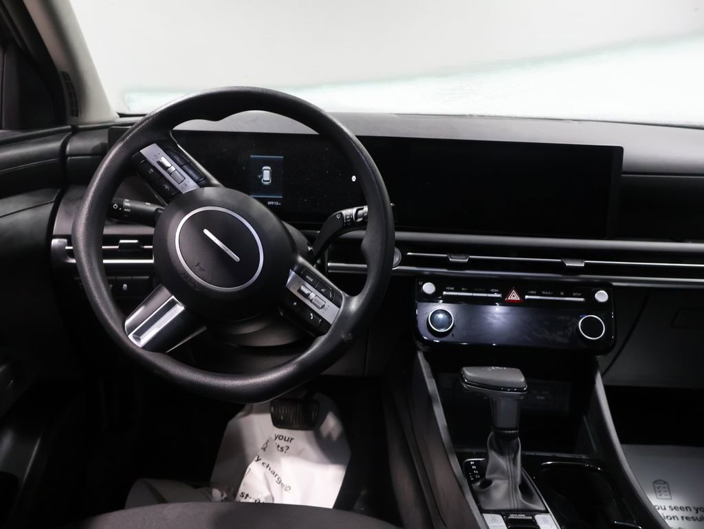 Used 2025 Hyundai Tucson SEL image 17