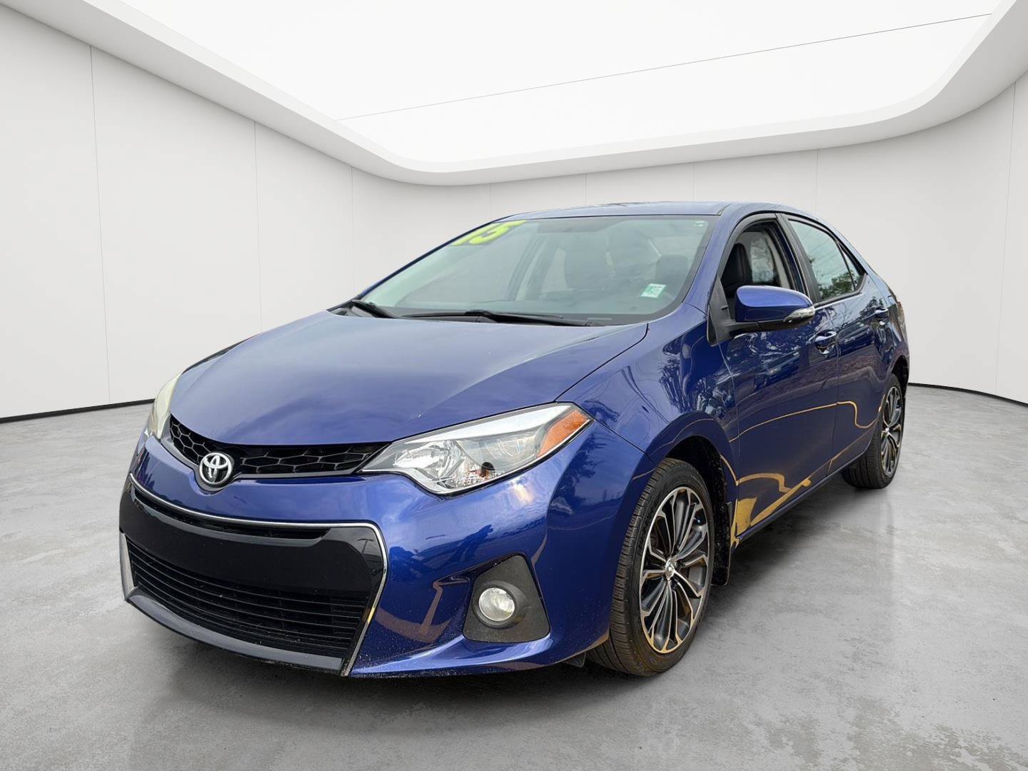 Used 2015 Toyota Corolla S FWD image 3